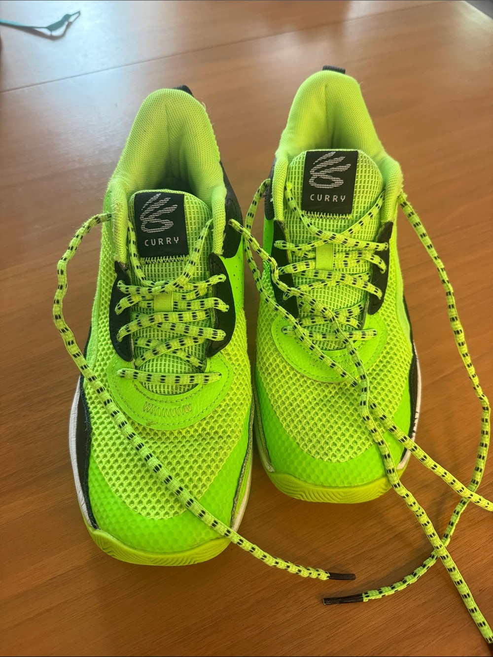 UNDER ARMOUR CURRY HOVR 3 SPLASH LIME SURGE BASKETBALL SNEAKERS SHOES